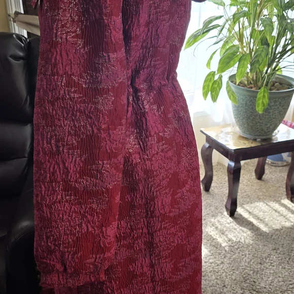 AKIRA Red Long Puffer Coat - Picture 3 of 4